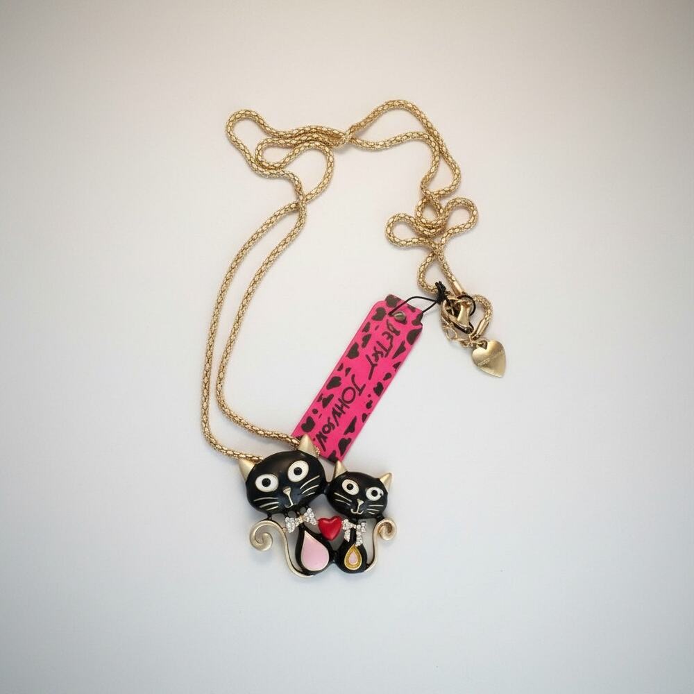 Betsey Johnson Black Cat Necklace Double Cats Heart Rhinestone Gold Tone NWT